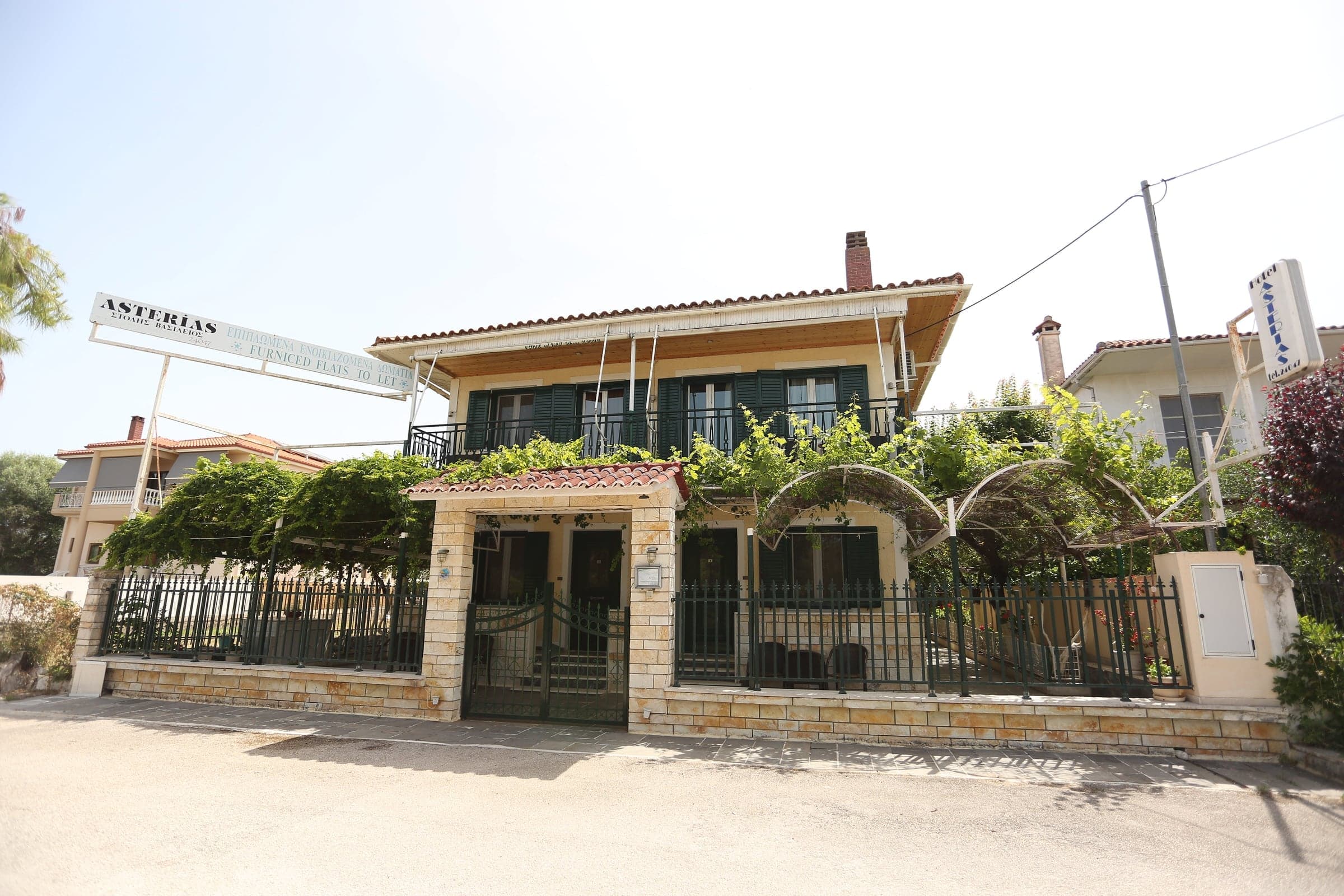 Το κτίριο του Αστεριά στην Κορωνησία Άρτας