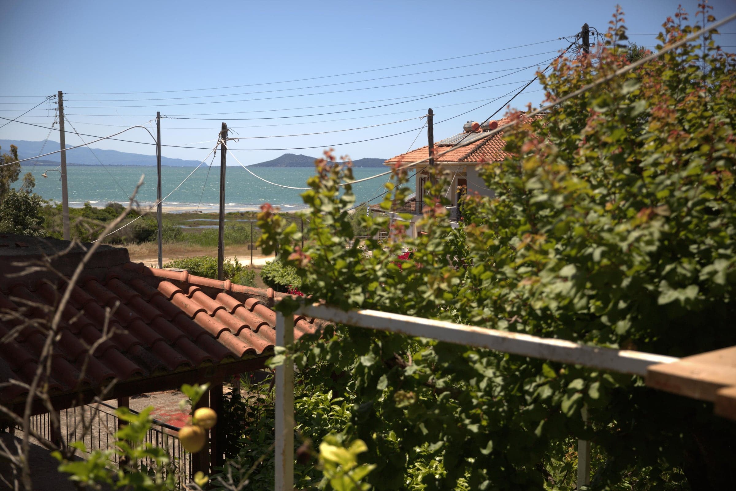 Das Dorf Koronisia mit dem byzantinischen Kloster Mariä Geburt